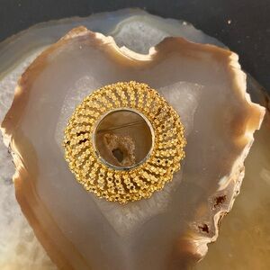 Vintage BSK golden brooch Guc 1.5" appx